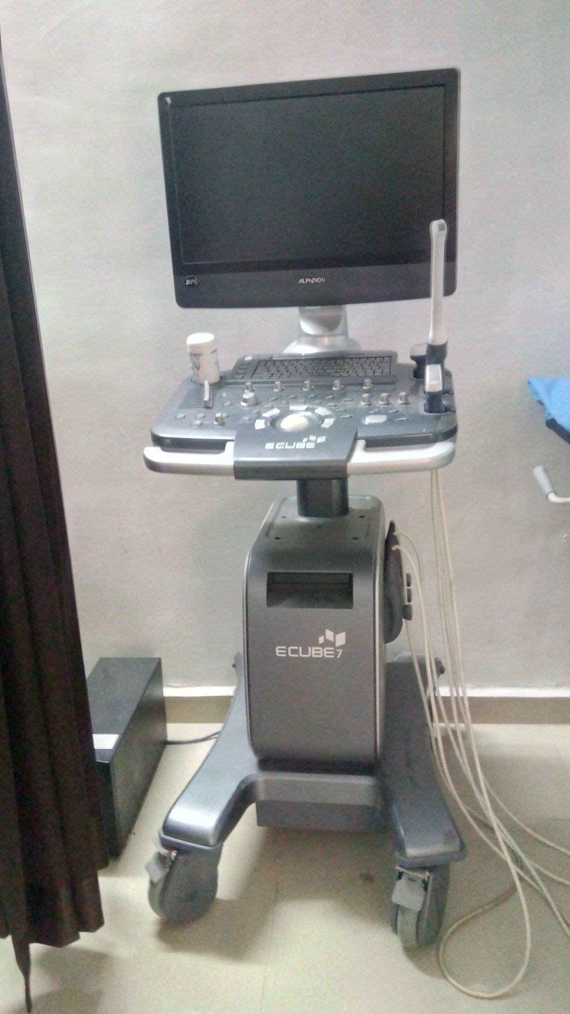 SONOGRAPHY MACHINE