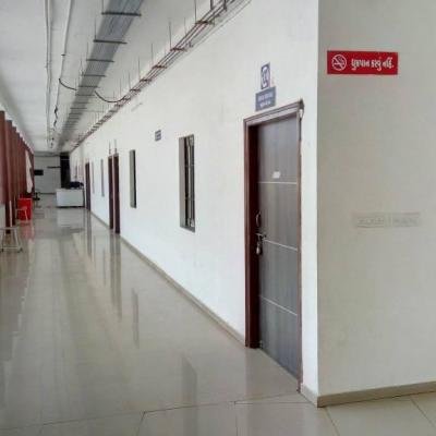 J.b.multispeciality Hospital View 10